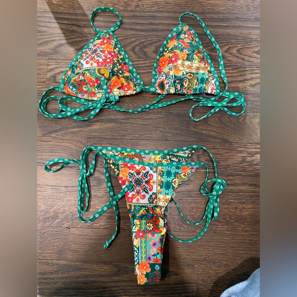 NEVER WORN BATHING SUIT